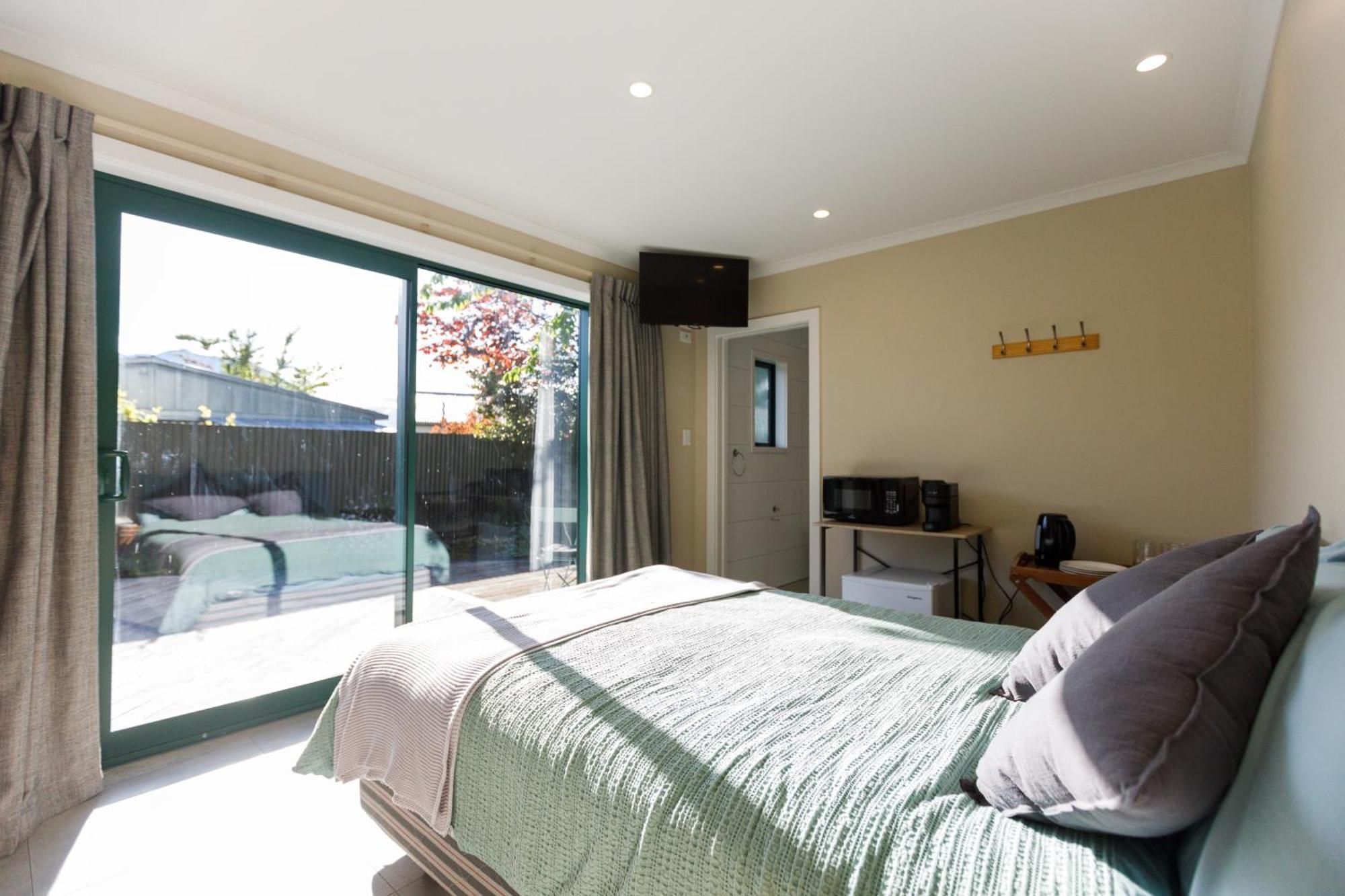Private Guesthouse In Wanaka Exteriör bild